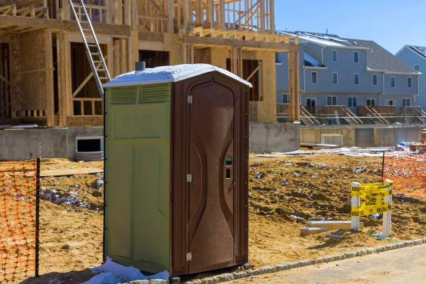 Portable Toilet Options We Offer in Lucasville, OH